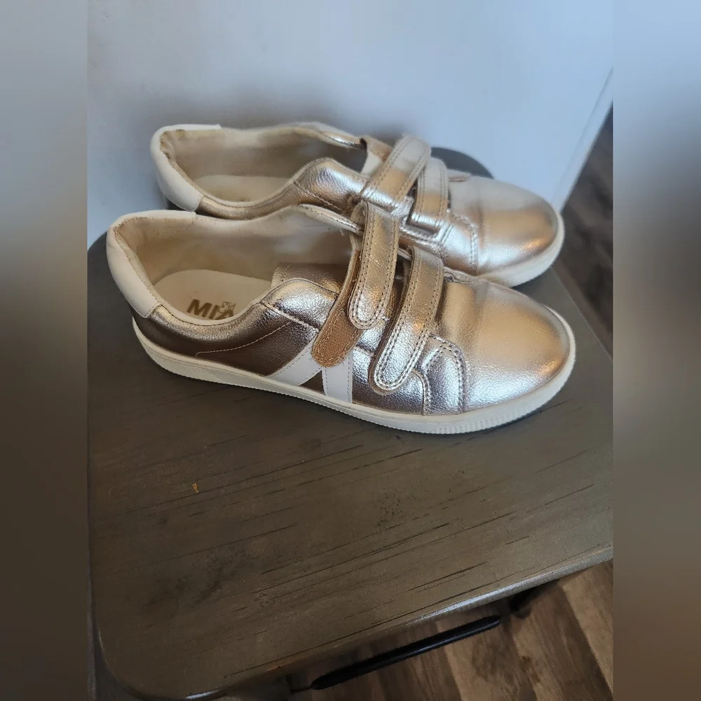 Girls Mia Gold Shoes